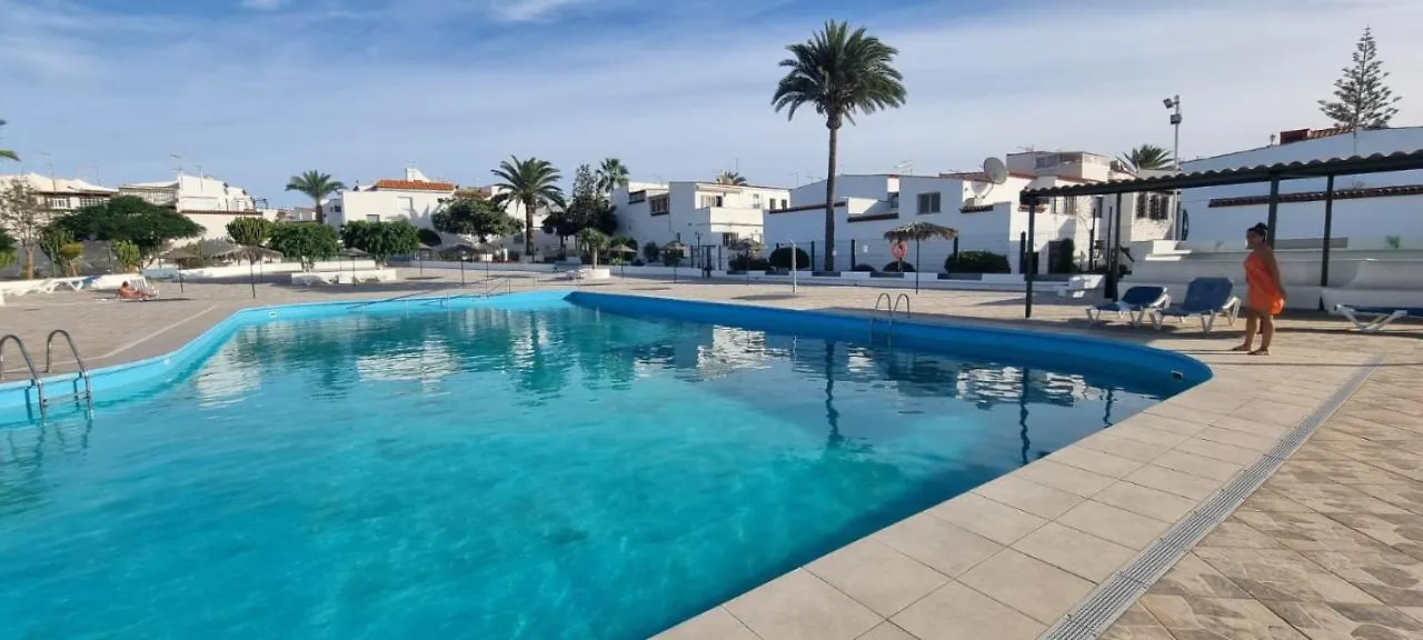 Villa Casa Micia à Arona  Hébergement de vacances